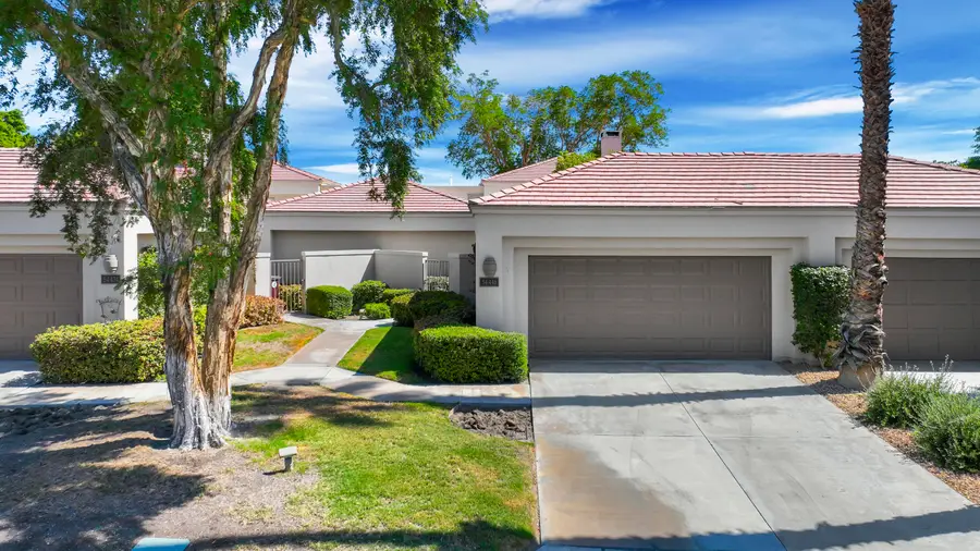 54446 Oaktree, La Quinta, CA 92253 - #3