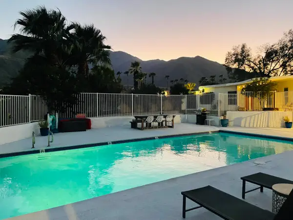 2724 N Junipero Avenue, Palm Springs, CA 92262