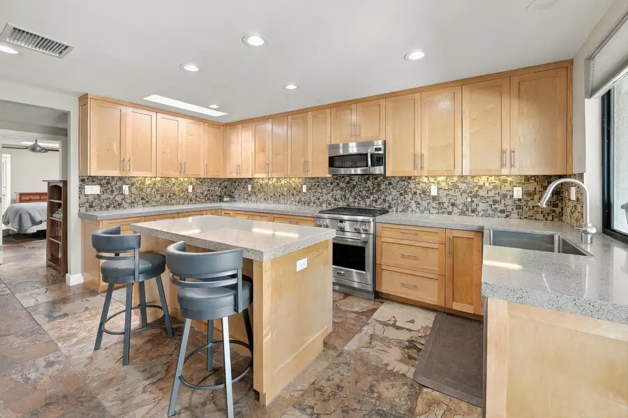44 San Sebastian Drive, Rancho Mirage, CA 92270 - #2