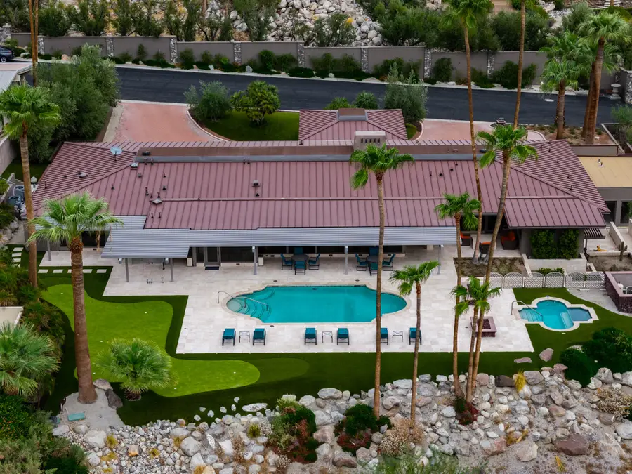 855 W Coronado Avenue, Palm Springs, CA 92262 - #2