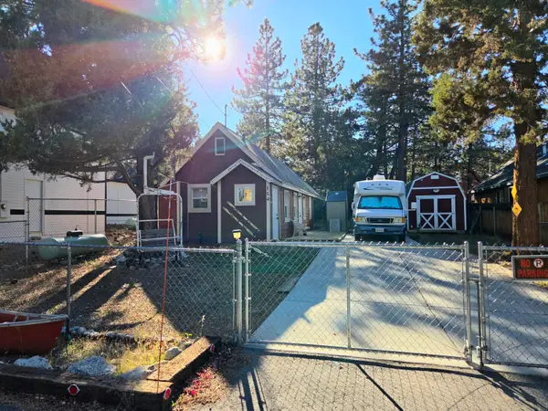 154 Leonard Lane, Sugarloaf, CA 92386
