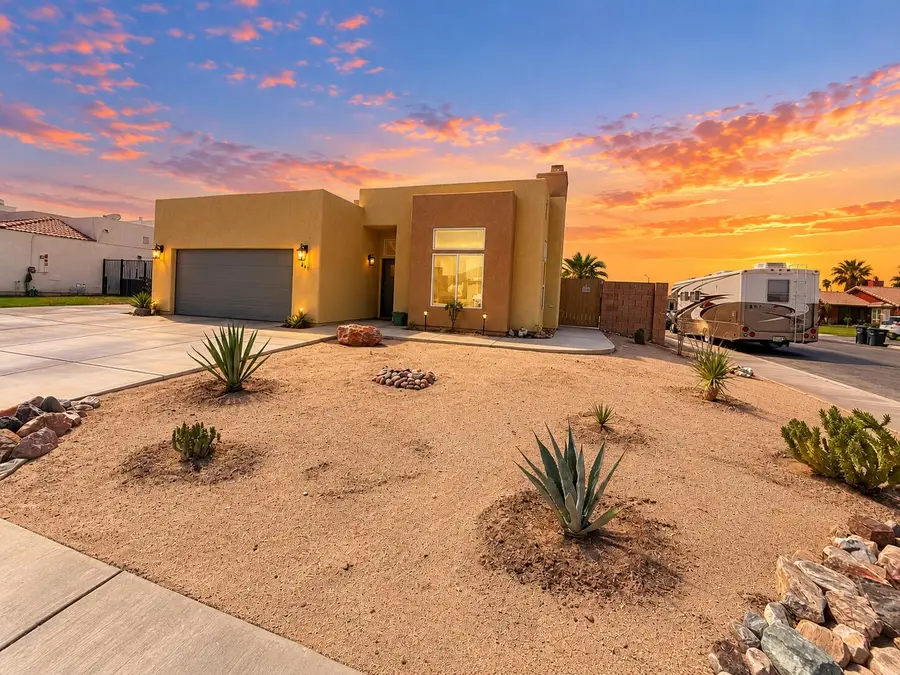 861 Aurora Way, Blythe, CA 92225 - #2