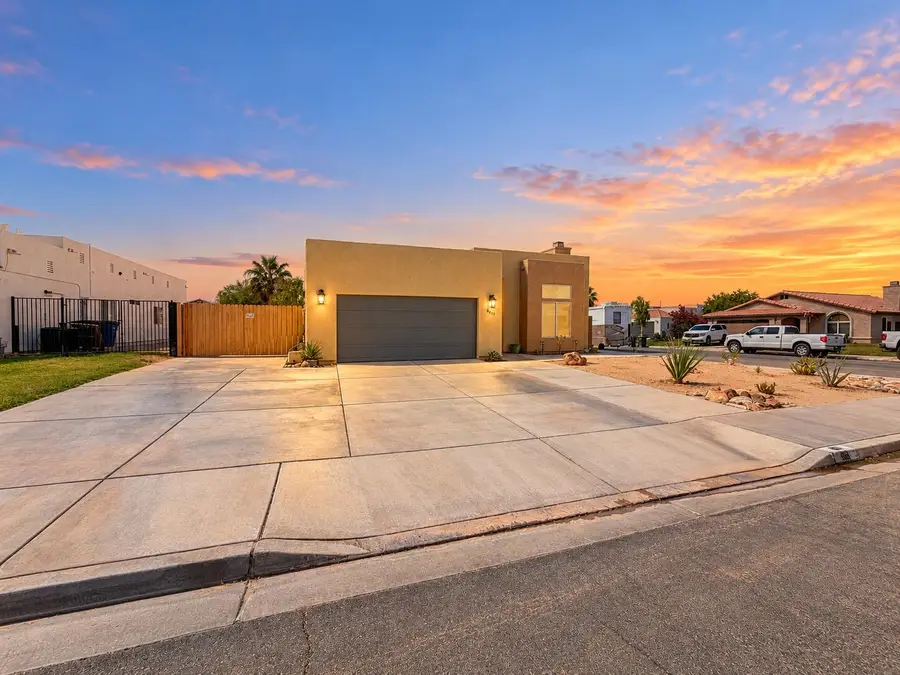861 Aurora Way, Blythe, CA 92225 - #3