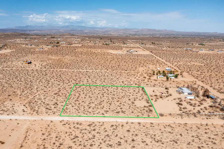 210 Kuna Avenue, Landers, CA 92285 - #3