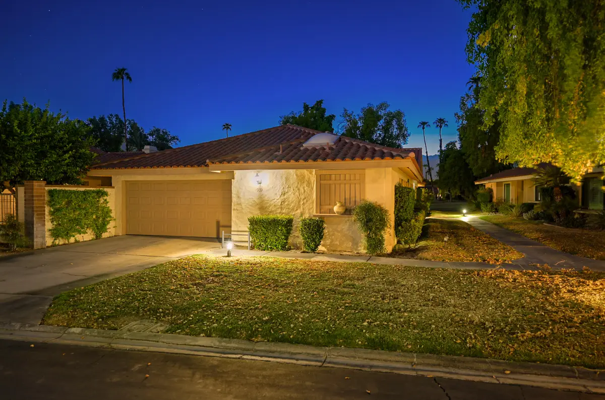 239 Santa Barbara Circle, Palm Desert, CA 92260 - #1