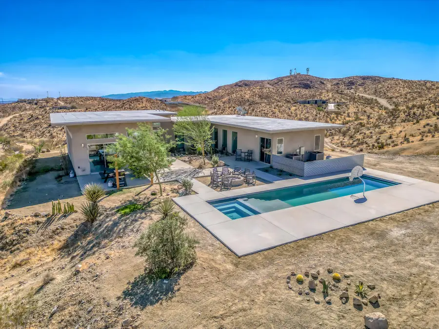 5098 Balsa Avenue, Yucca Valley, CA 92284 - #2