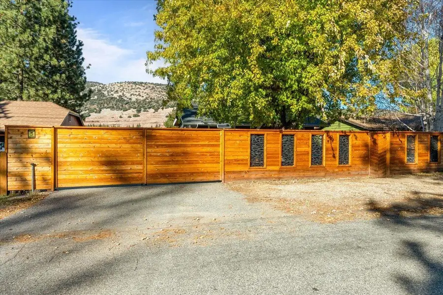 621 Maltby Boulevard, Big Bear City, CA 92314 - #3