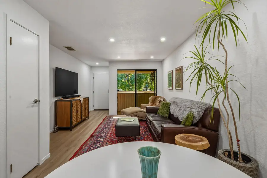 675 N Los Felices Circle W #215, Palm Springs, CA 92262 - #3