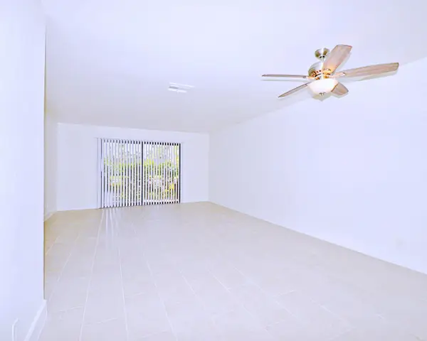 1050 E Ramon Road #126, Palm Springs, CA 92264