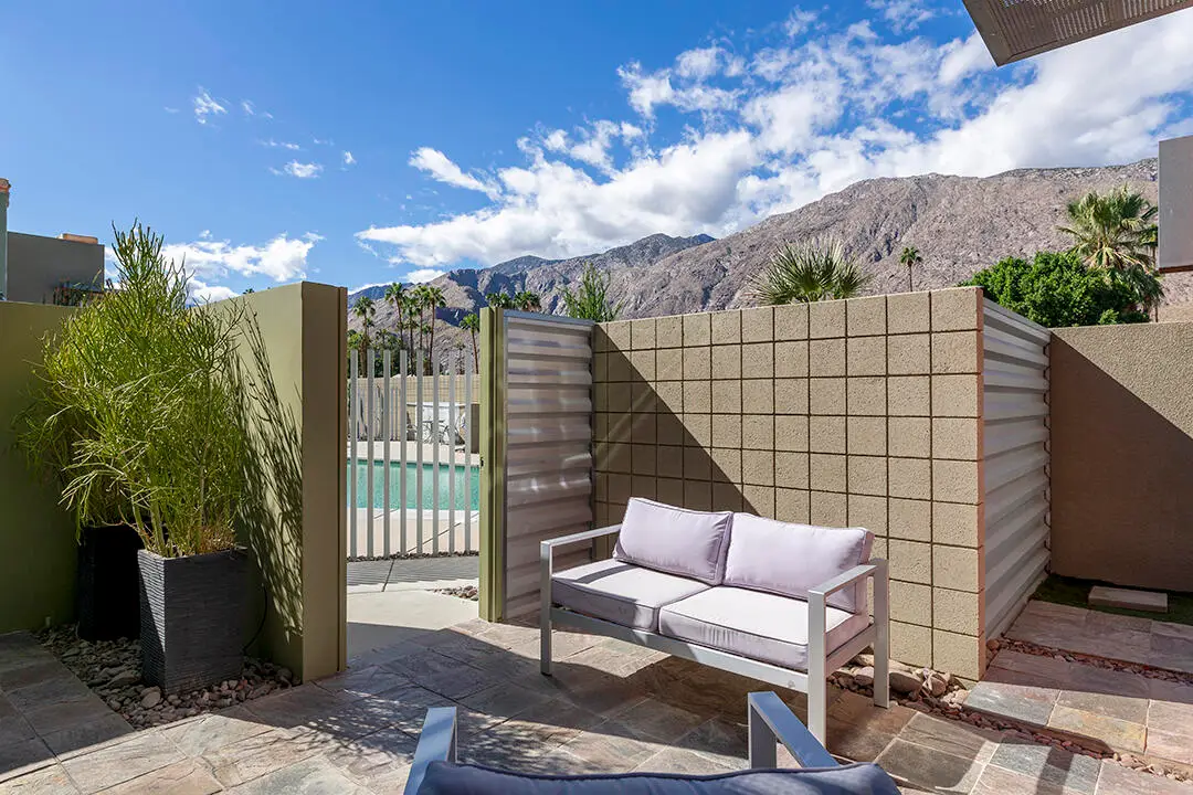 673 E Arenas Road, Palm Springs, CA 92262 - #1