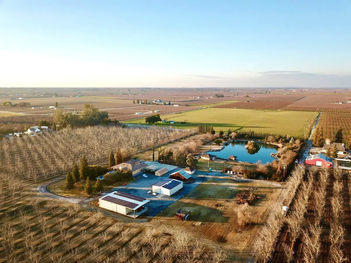 13715 E Nebraska, Kingsburg, CA 93631 - Image #1