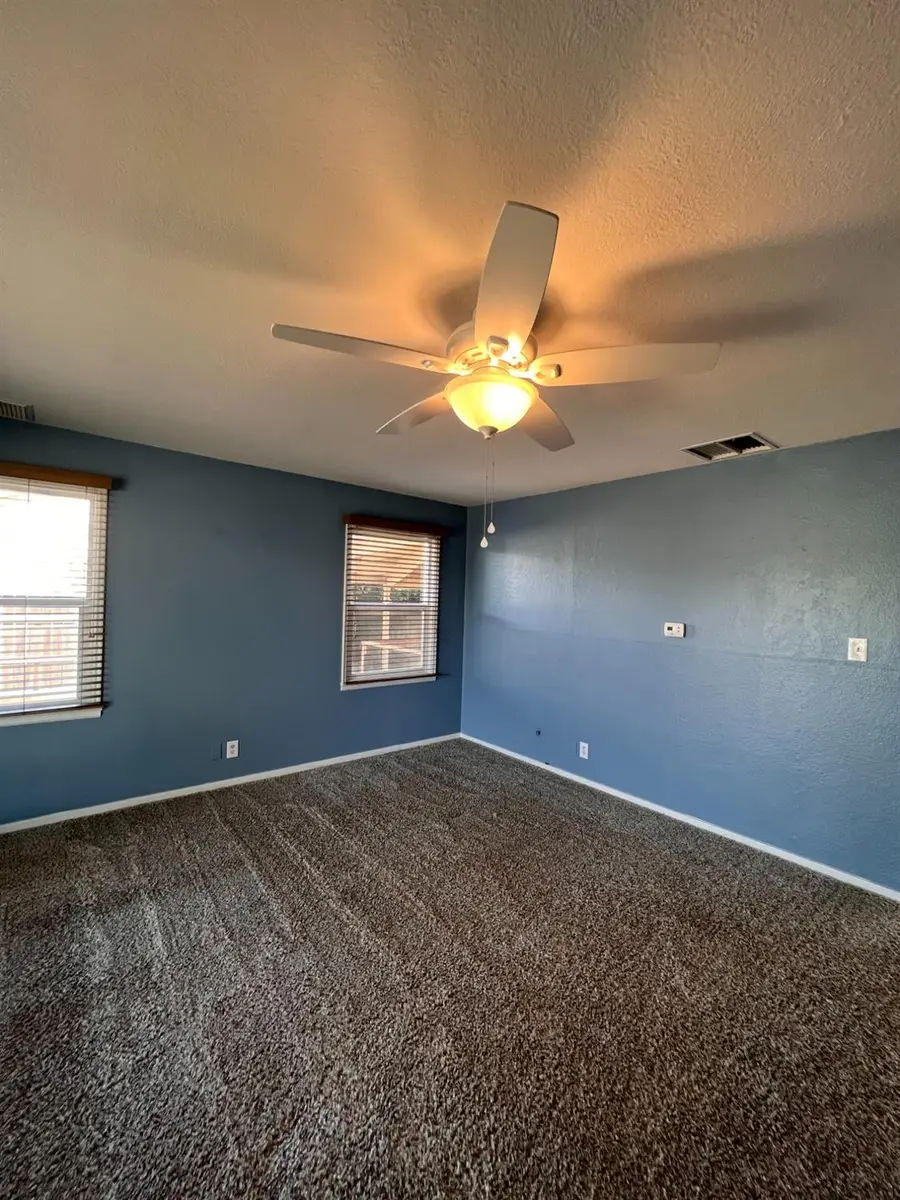 3402 E Weldon Avenue, Fresno, CA 93703 - Image #3