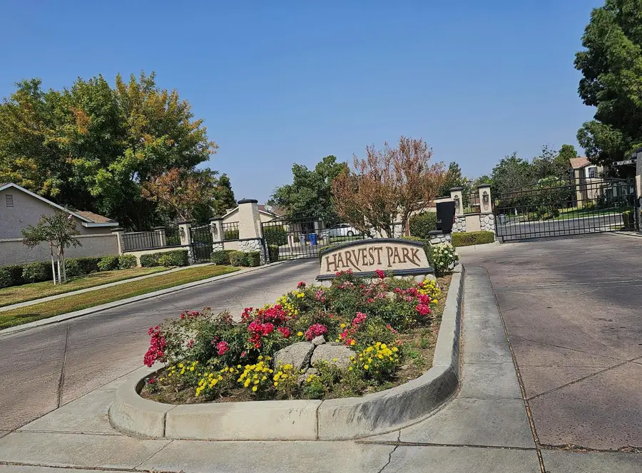 5296 E Harvest Lane, Fresno, CA 93725 - Image #3