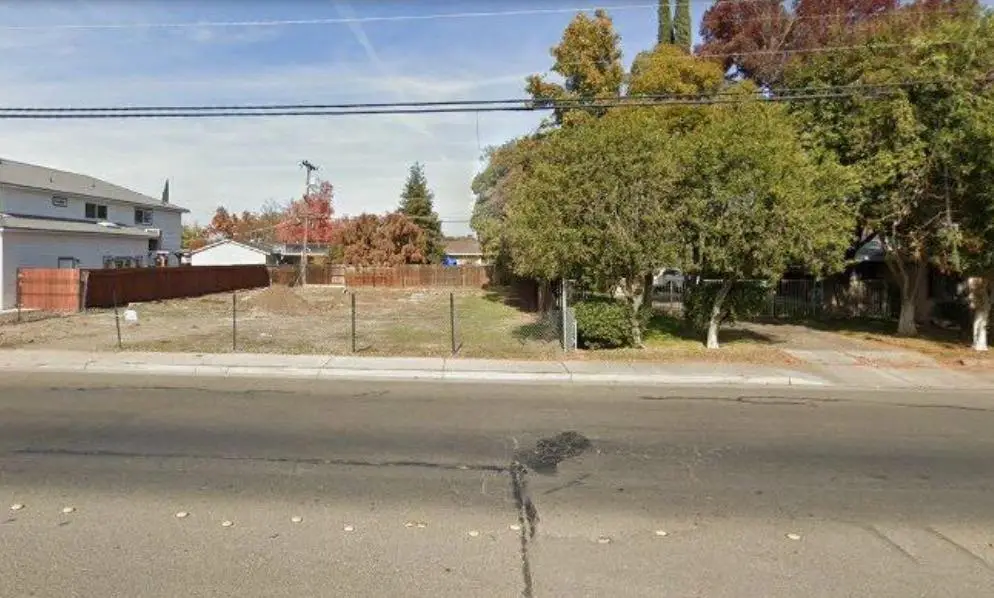 439 E Olive Avenue, Merced, CA 95340 - Image #1