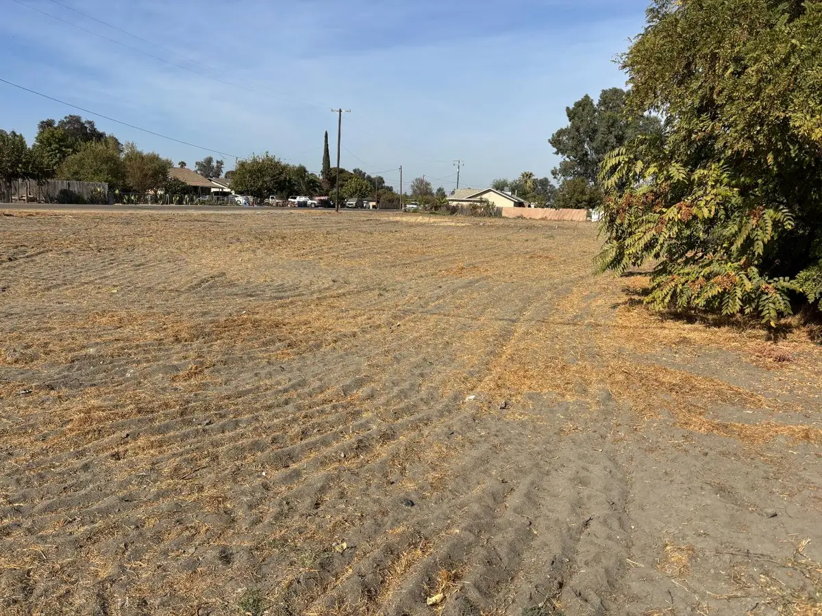 2744 Sherman Avenue, Corcoran, CA 93212 - Image #1