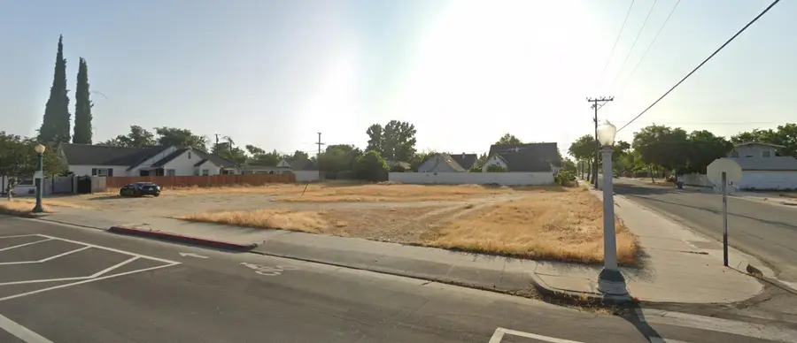 1504 N Van Ness Avenue, Fresno, CA 93728 - Image #2