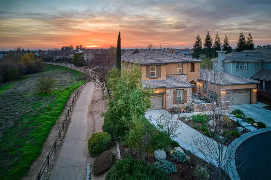 4199 N Quail Xing, Clovis, CA 93619 - Image #2