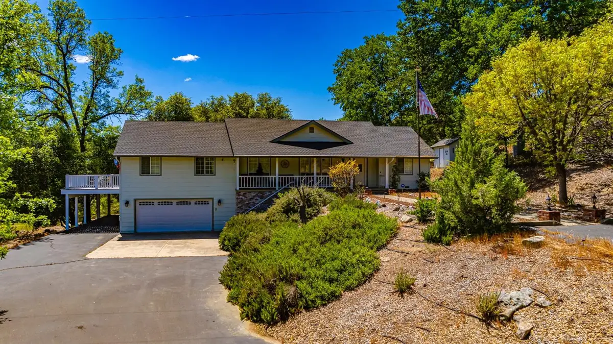 41715 River Falls Road, Oakhurst, CA 93644 - Image #1