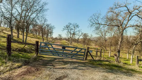 11185 Rusty Spur Lane, Clovis, CA 93619