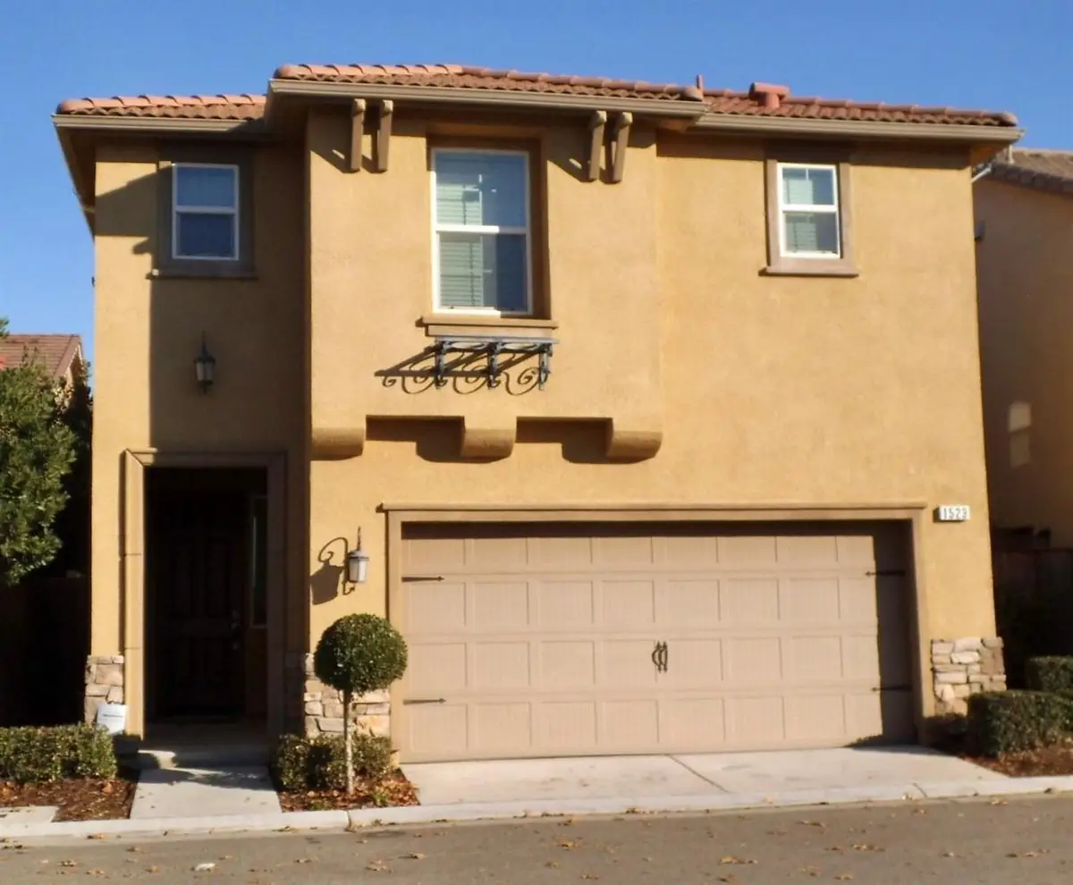1523 N Strada Way, Clovis, CA 93619 - Image #1