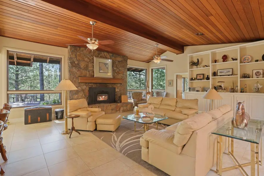 10415 Mcmahon Road, Coulterville, CA 95311 - Image #2