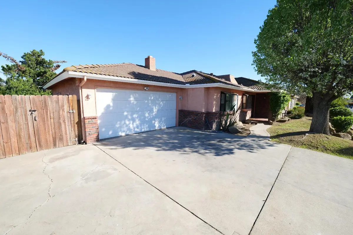 7684 N 6th Street, Fresno, CA 93720 - #1