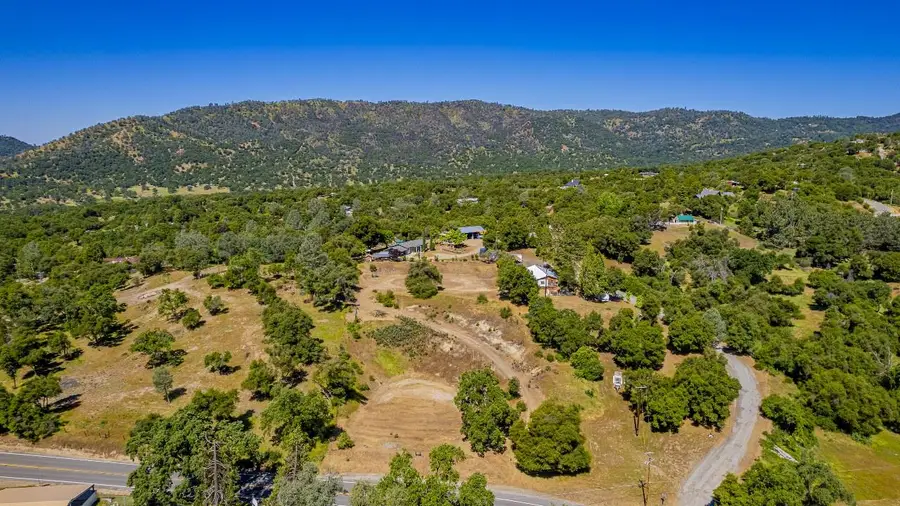 42514 Highway 49, Ahwahnee, CA 93601 - Image #2