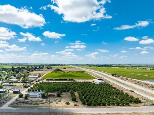 347 E Clayton Avenue, Fresno, CA 93725 - #1