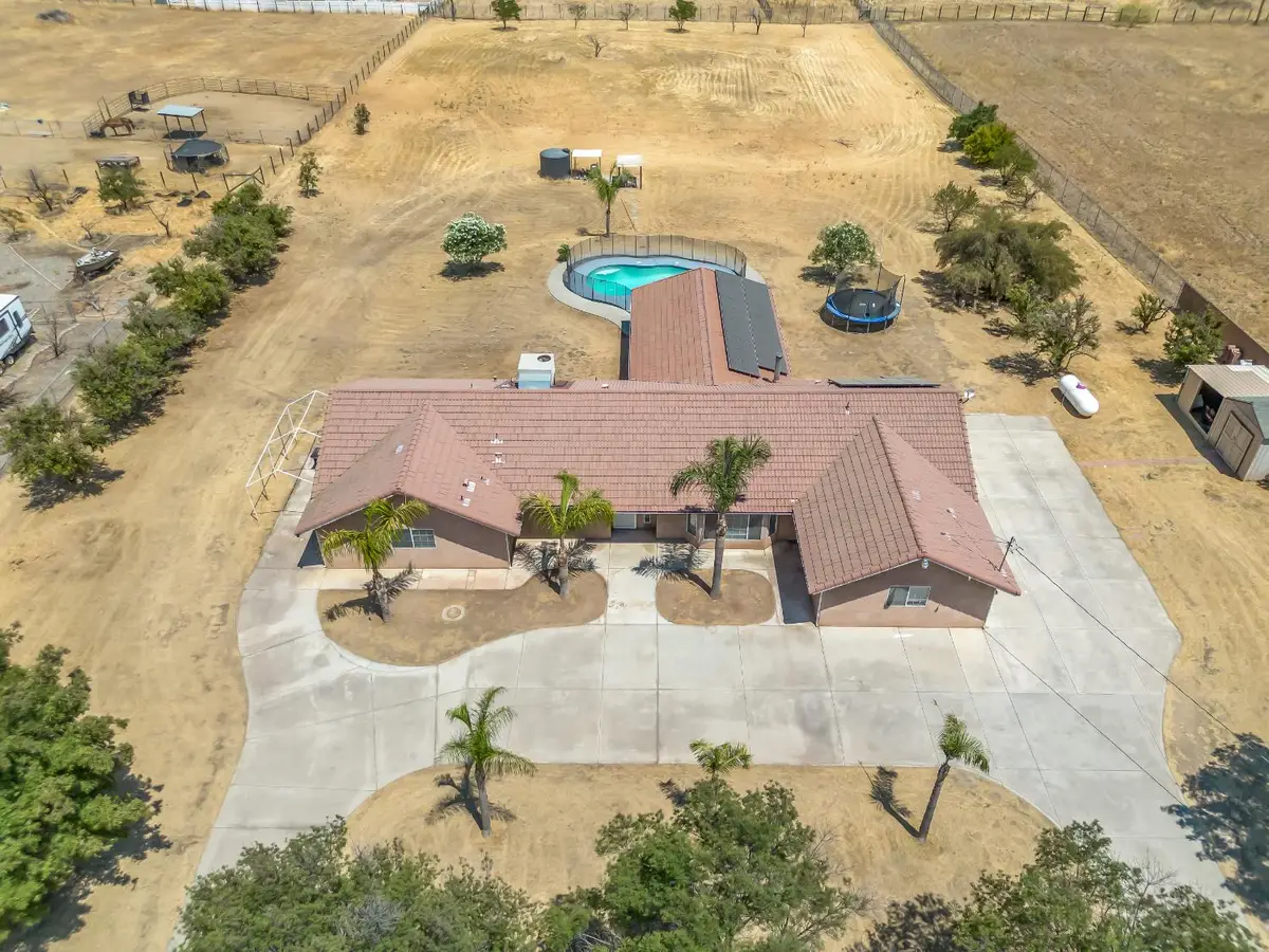 16099 Karen Road, Madera, CA 93636 - Image #1