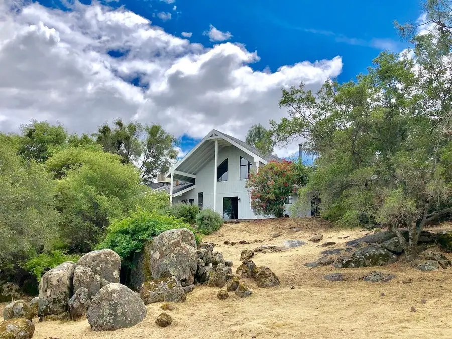 30449 Corral Drive, Coarsegold, CA 93614 - Image #2