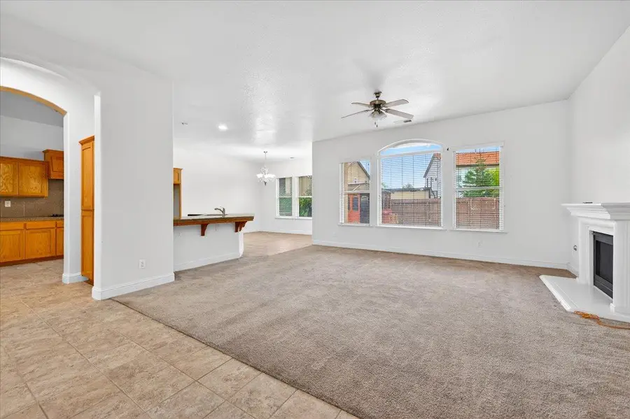 6518 W Dovewood Lane, Fresno, CA 93723 - Image #2