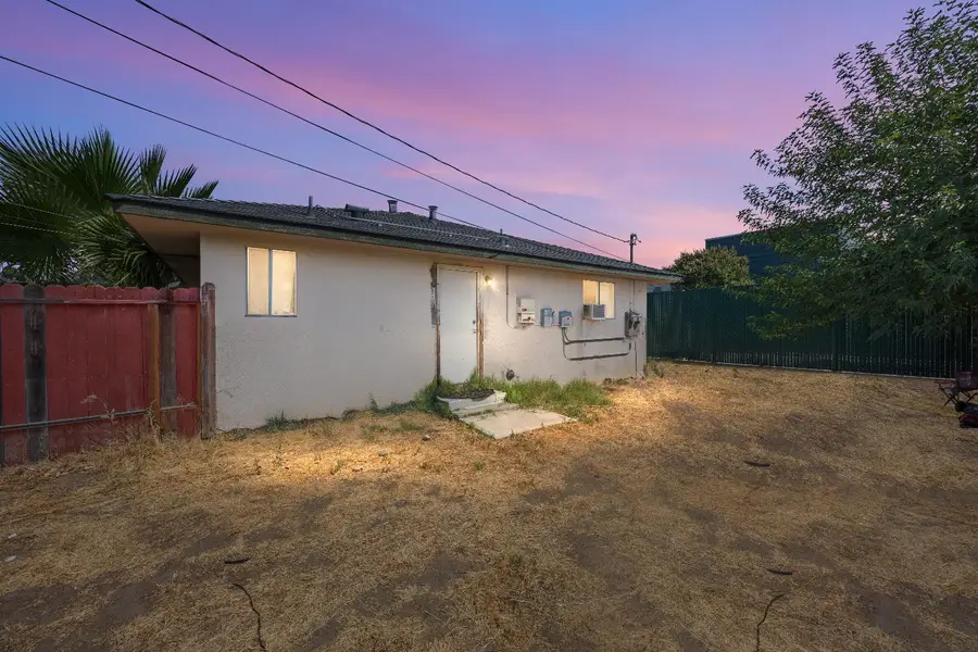 3626 E Lowe Avenue, Fresno, CA 93702 - Image #2