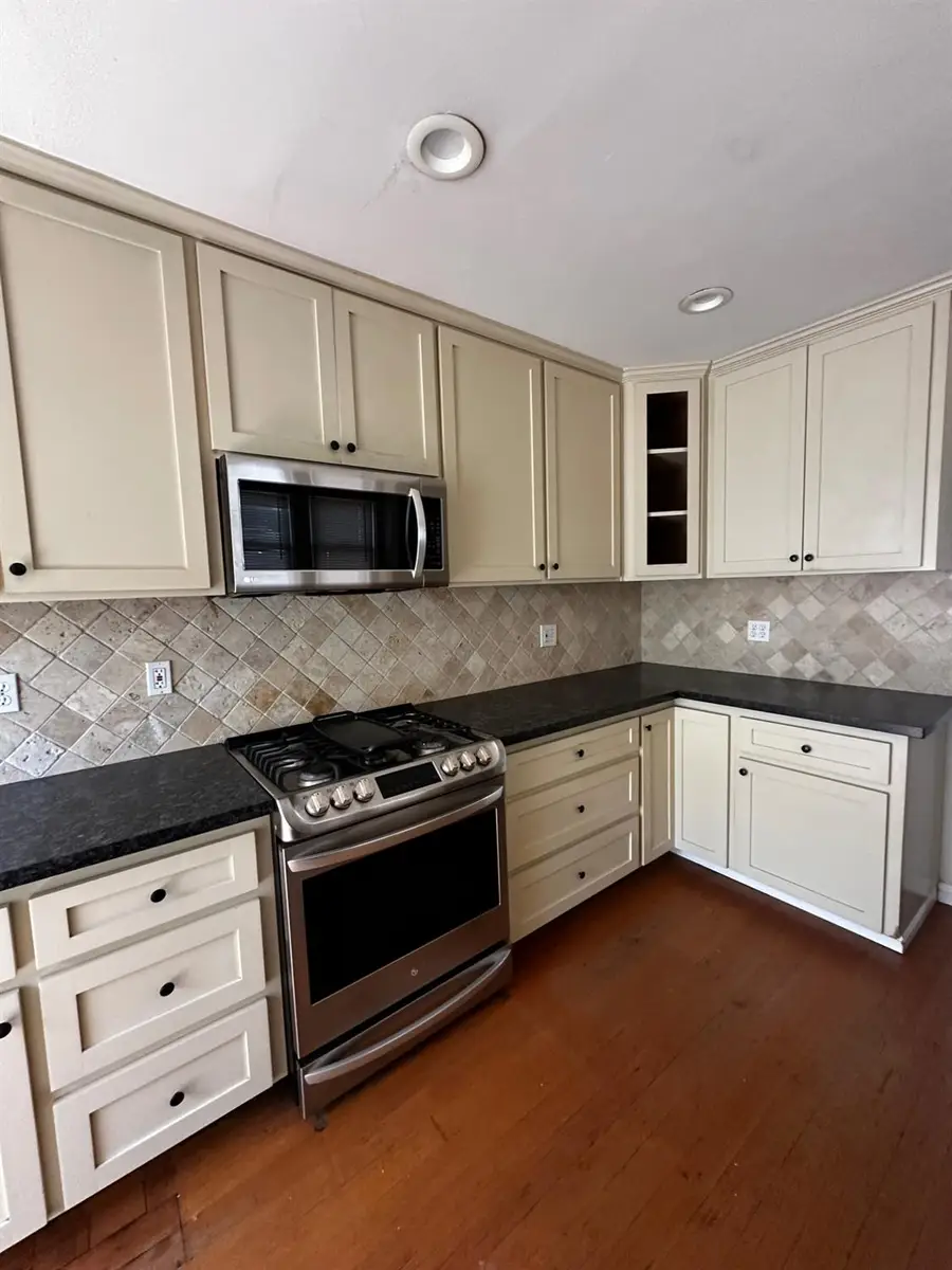 801 Riverside Avenue, Chowchilla, CA 93610 - #3