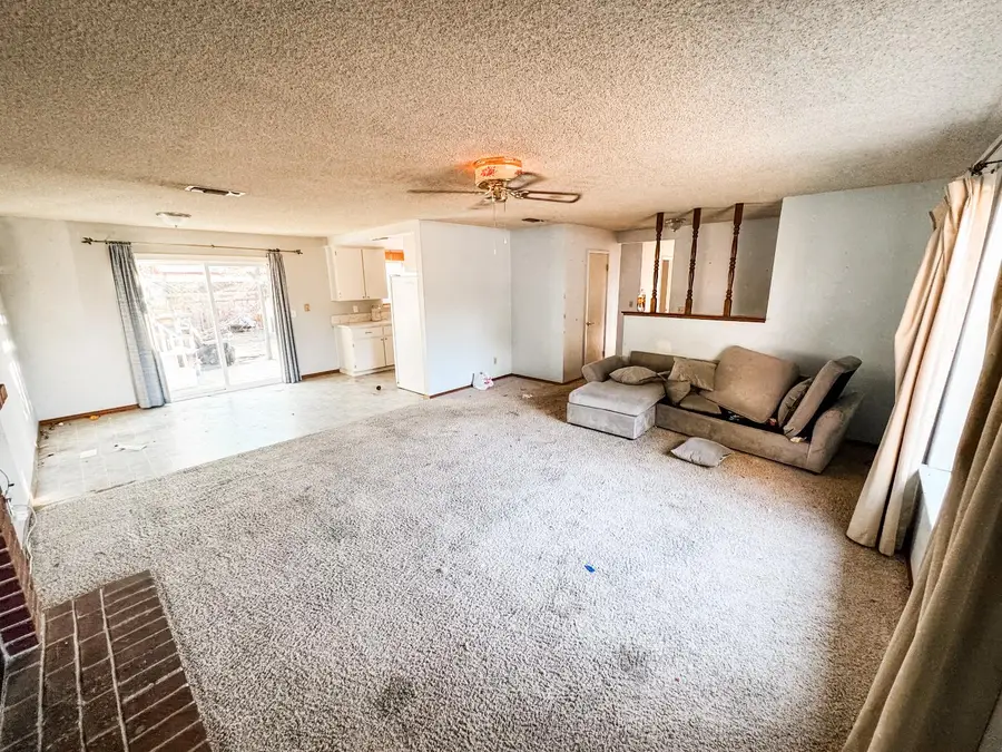 545 Dovewood Court, Coalinga, CA 93210 - Image #3