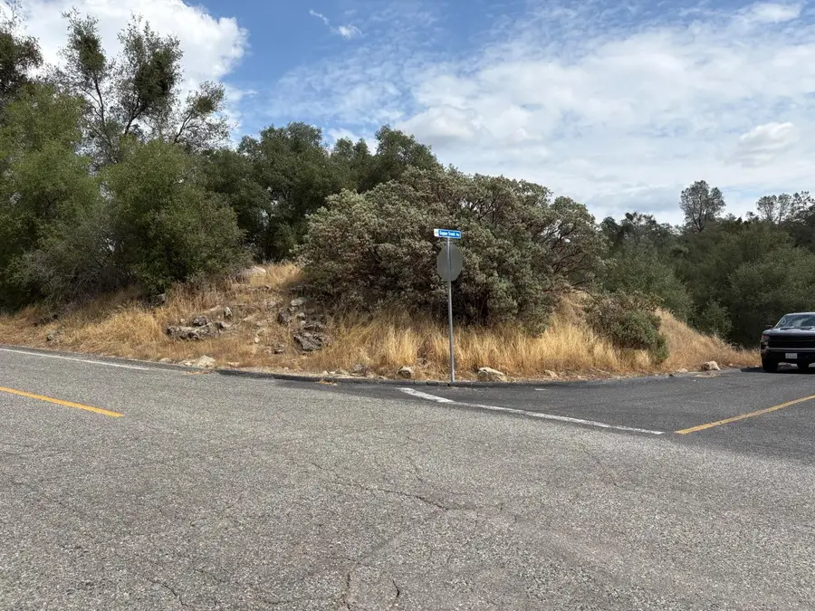 28595 Copper Creek Drive, Coarsegold, CA 93614 - Image #2