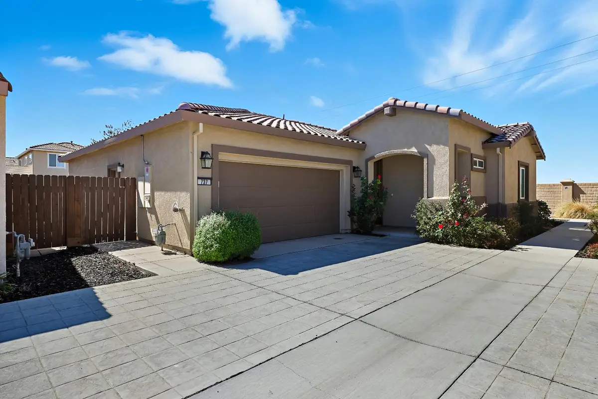 737 Betten Street, Los Banos, CA 93635 - Image #1