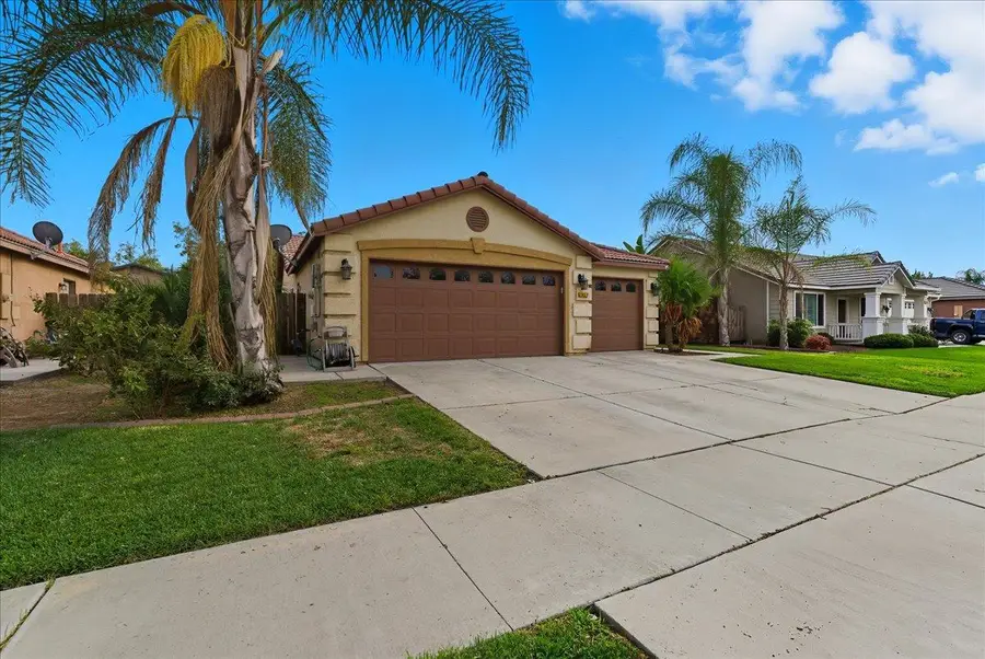 1411 Bella Oaks Way, Hanford, CA 93230 - Image #3