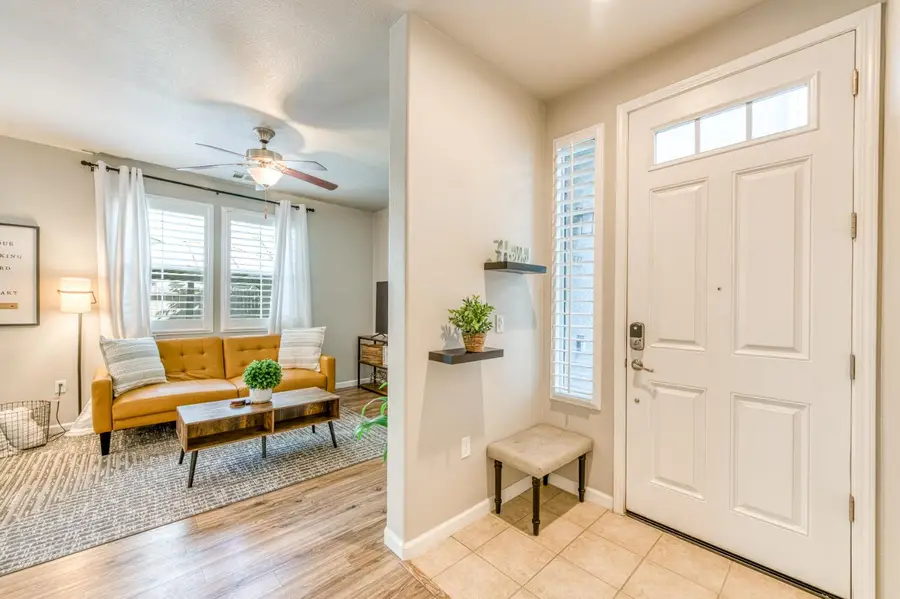 373 N Amedeo Lane, Clovis, CA 93611 - Image #2