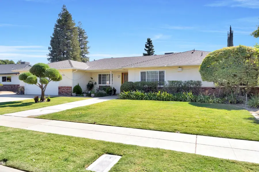 3077 W Robinwood Lane, Fresno, CA 93711 - Image #2