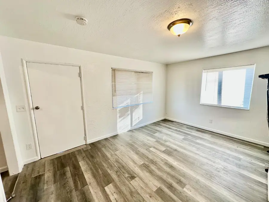 1319 J Street, Sanger, CA 93657 - Image #2