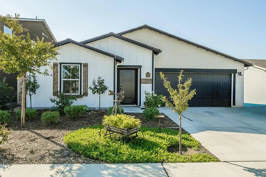 2161 Heidi Avenue, Sanger, CA 93657 - Image #2