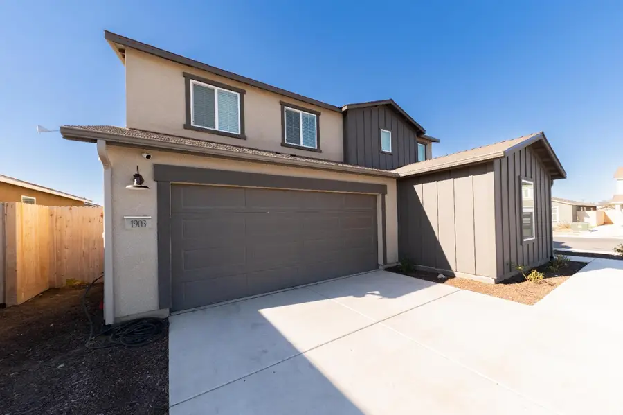 1903 Cottle Ave, Sanger, CA 93657 - Image #2