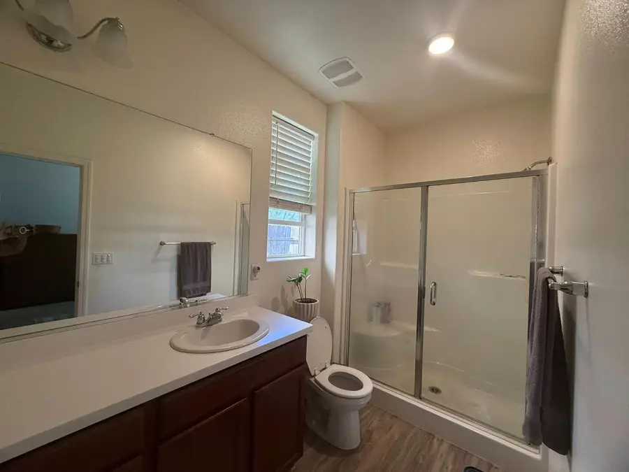 2313 S Justin Avenue, Fresno, CA 93725 - Image #3