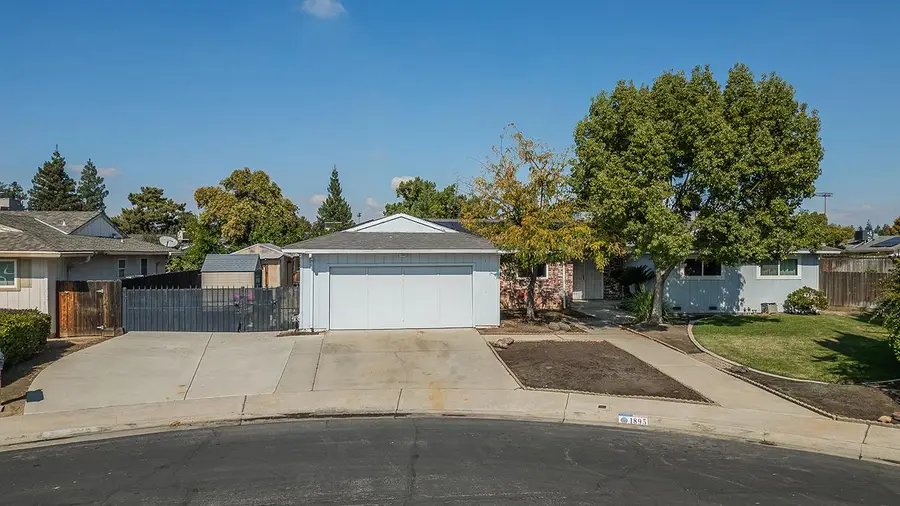 1895 Dennis Avenue, Clovis, CA 93611 - Image #3