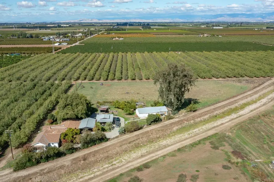 10532 E North Avenue, Sanger, CA 93657 - Image #2