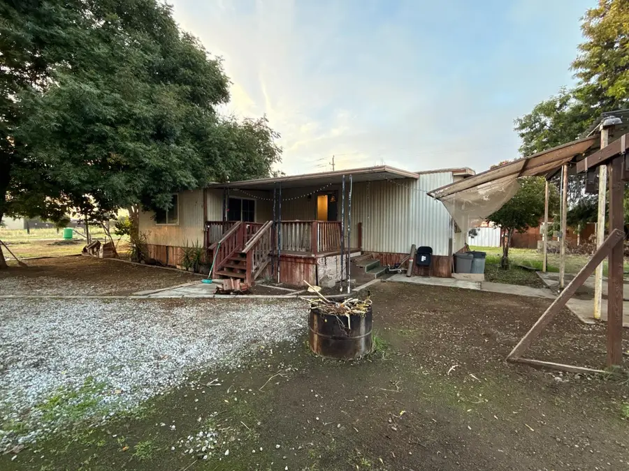 12740 E Robinson Avenue, Sanger, CA 93657 - Image #3
