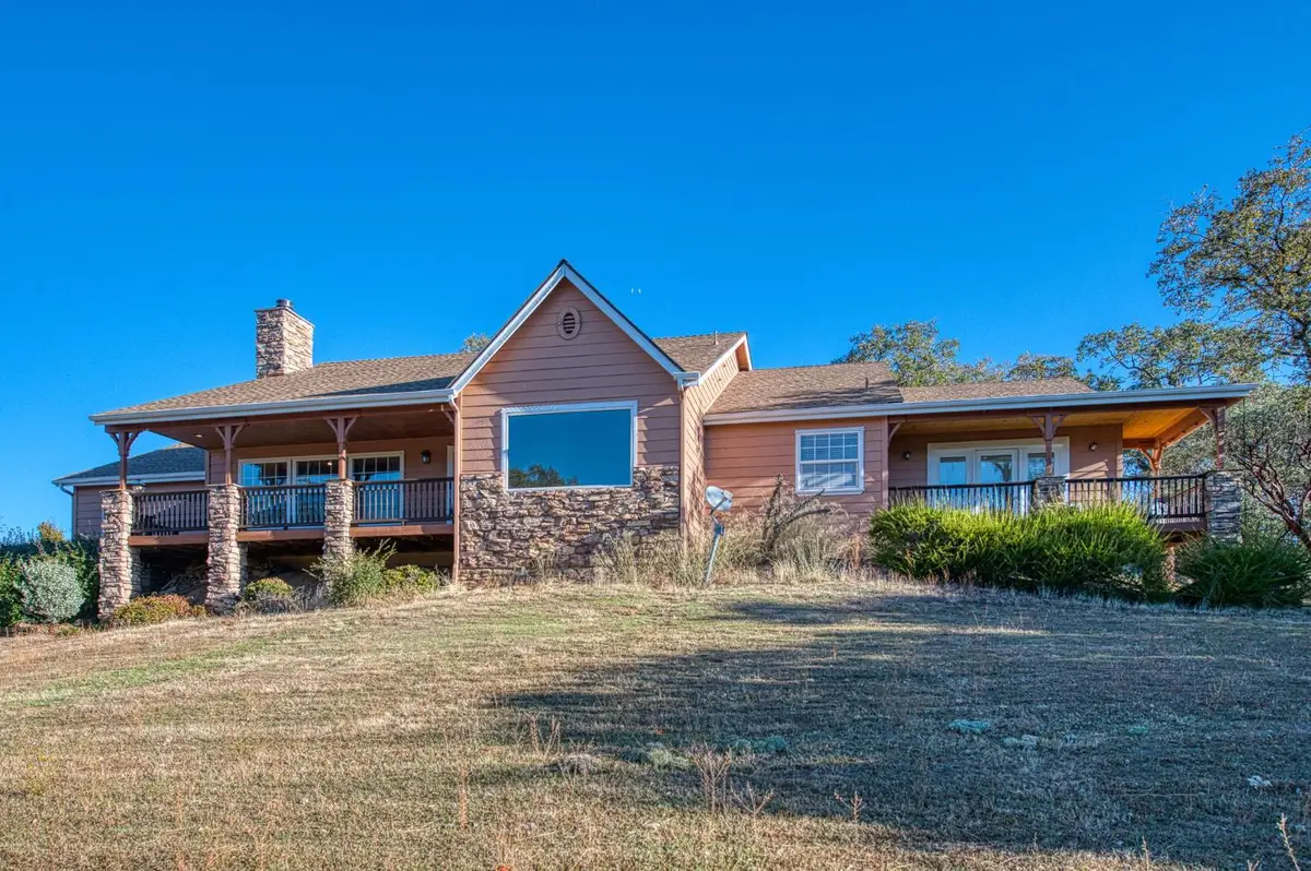 47587 Miami Highlands Drive, Oakhurst, CA 93644 - Image #1