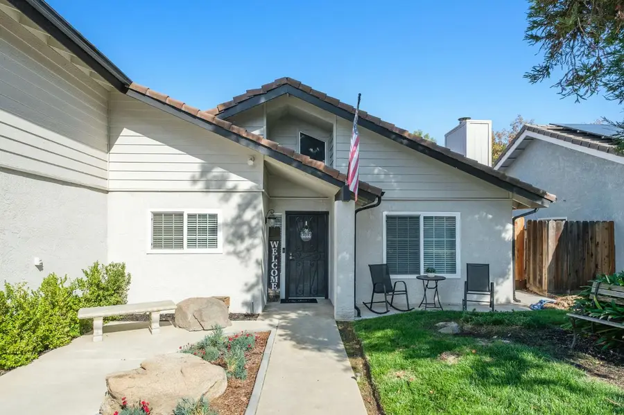 2237 Los Altos Avenue, Clovis, CA 93611 - Image #2