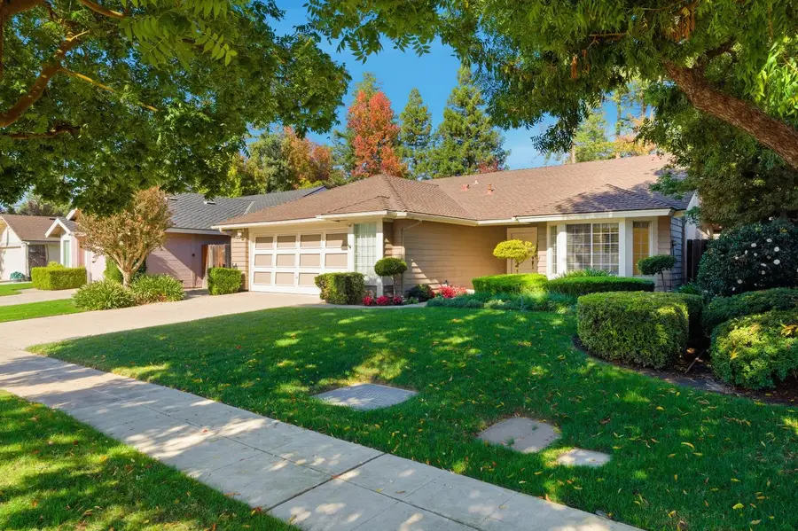 3282 W Spruce Avenue, Fresno, CA 93711 - Image #2