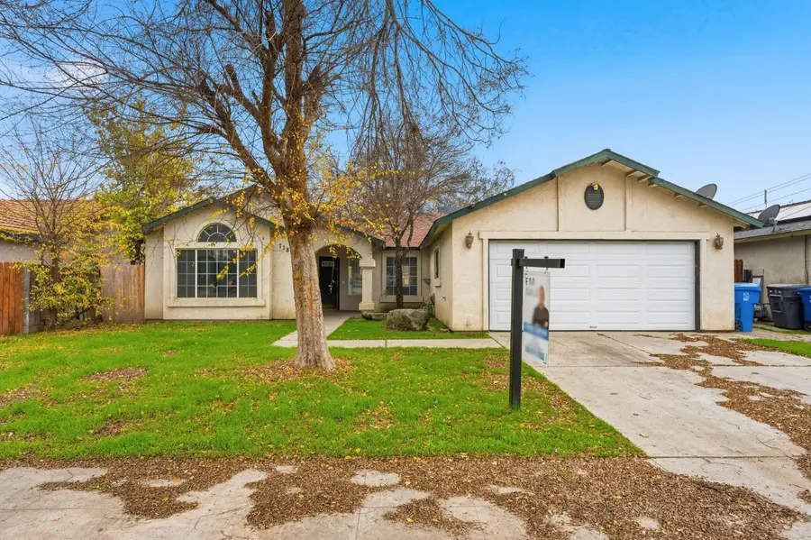 718 Gamay Avenue, Madera, CA 93637 - Image #2